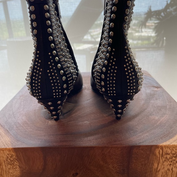Authentic Saint Laurent Black Leather Studded Boots - Picture 5 of 9